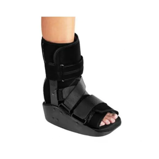 Donjoy MaxTrax Ankle Walker, Walking Boot DME-Direct