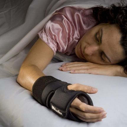 Night vs. Daytime Wrist Braces for Carpal Tunnel